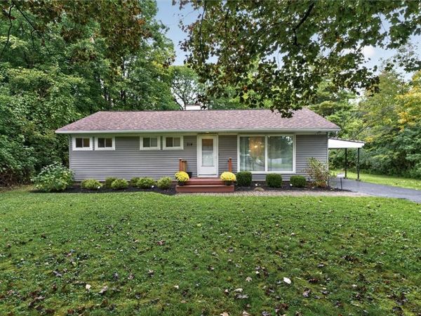 214 Saint Patrick Drive , Rochester, NY 14623