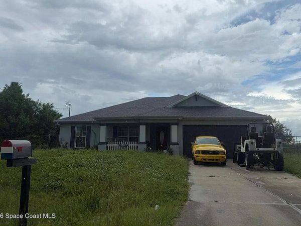 2714 70th Street W , Lehigh Acres, FL 33971