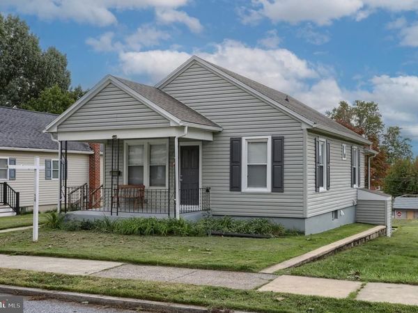 1320 HARDING AVENUE, HERSHEY, PA 17033