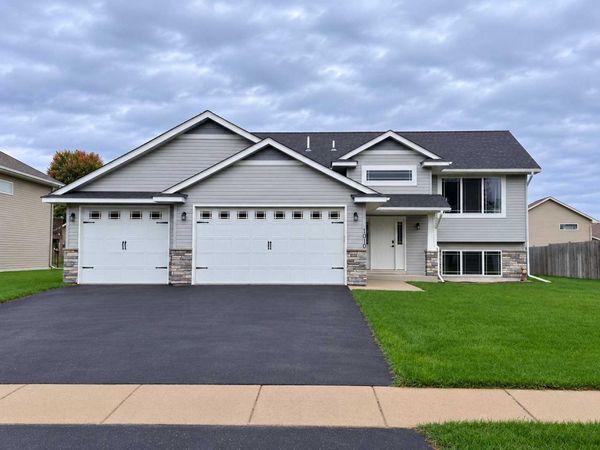 1010 Marion Street SE, Isanti, MN 55040