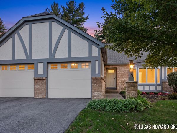 3167 Maple Villa Drive SE, Grand Rapids, MI 49508