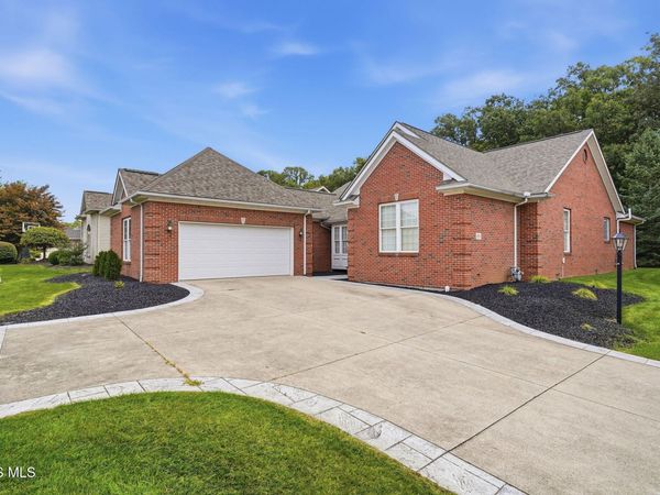 2772 Whitespire Court , Findlay, OH 45840