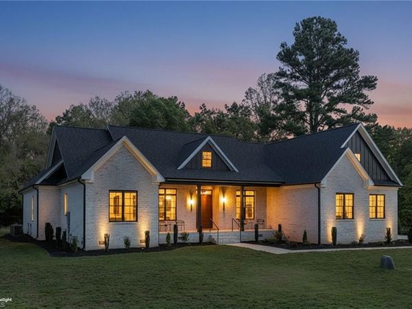 7618 Pemberley Drive , Oak Ridge, NC 27310