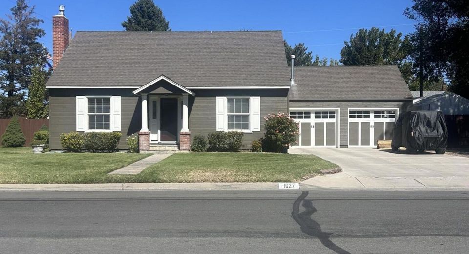 1627 Mono Avenue, Minden, NV 89423 Photo