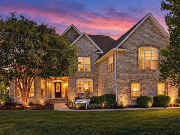 677 Starpoint Dr , Gallatin, TN 37066