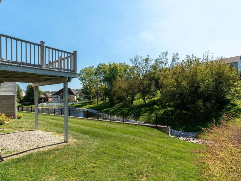 3409 Kleeman Lake Court, Cincinnati, OH 45211 Photo 4