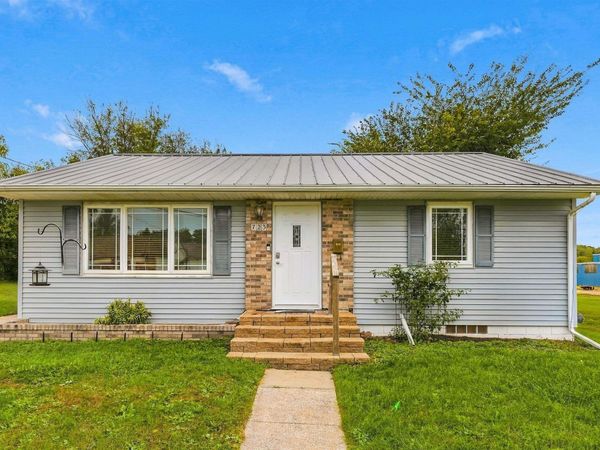 723 2nd Ave SE , Oelwein, IA 50662