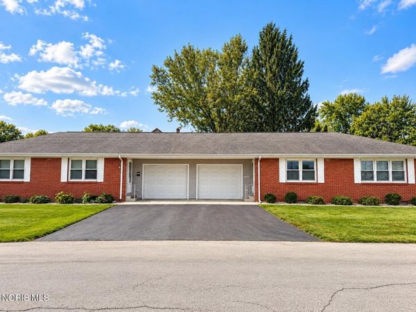 200 Shinkle Street , Findlay, OH 45840