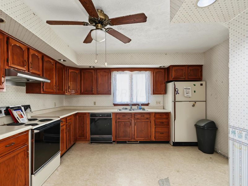 47 Sharon Street , Shelby, OH 44875 Photo 8