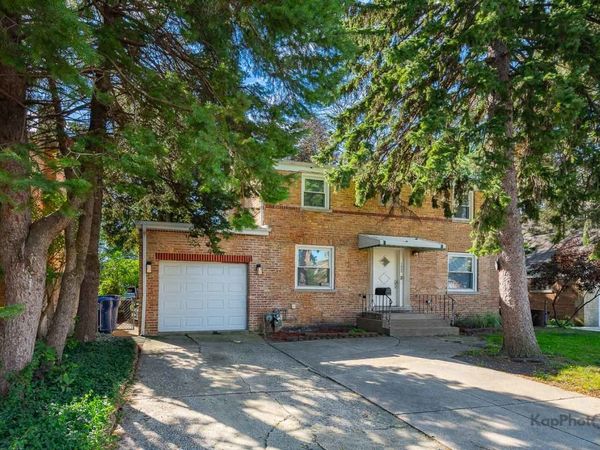 1335 Briar Court , Des Plaines, IL 60018