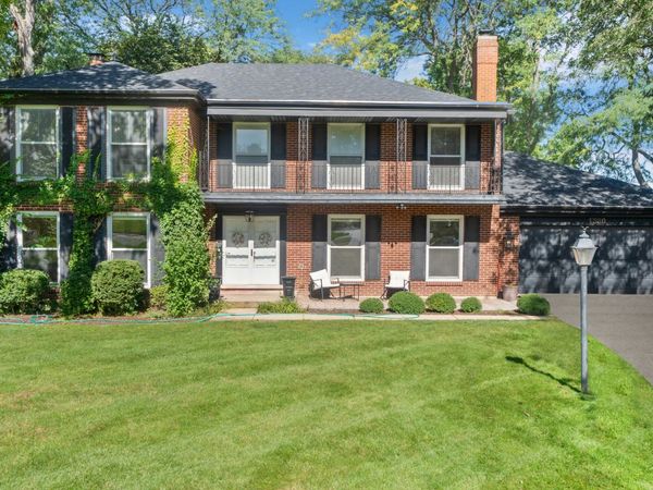 1380 Lake Shore Drive , Barrington, IL 60010