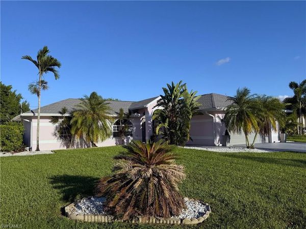 1943 SE 8th PL , CAPE CORAL, FL 33990