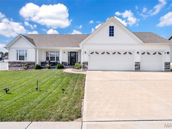 713 Galveston Court, Moscow Mills, MO 63362