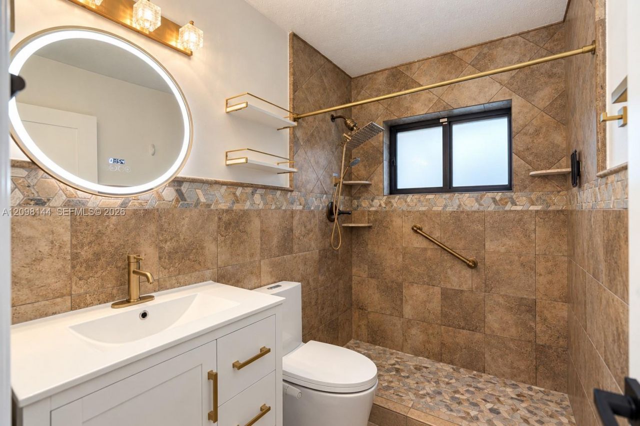 8131 NW 68th Ave , Tamarac, FL 33321 Photo
