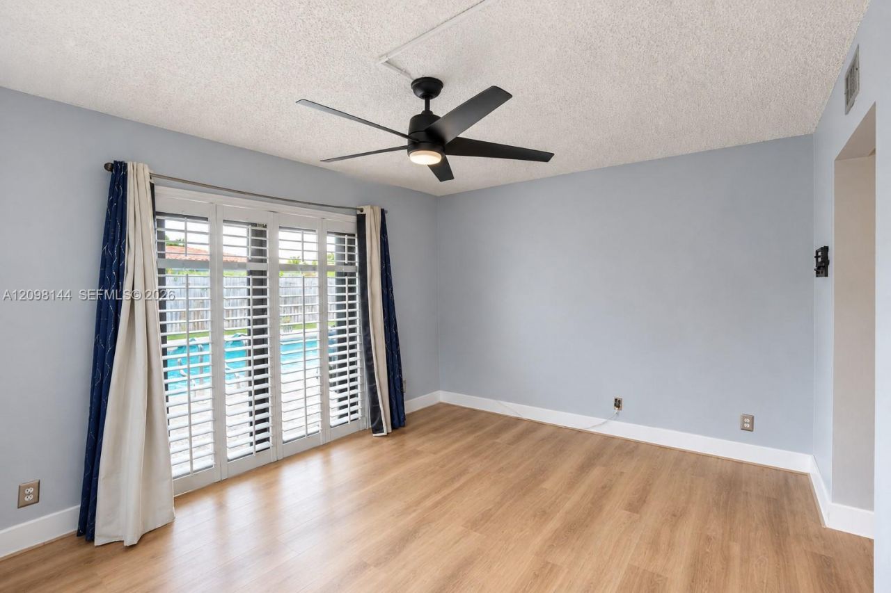 8131 NW 68th Ave , Tamarac, FL 33321 Photo