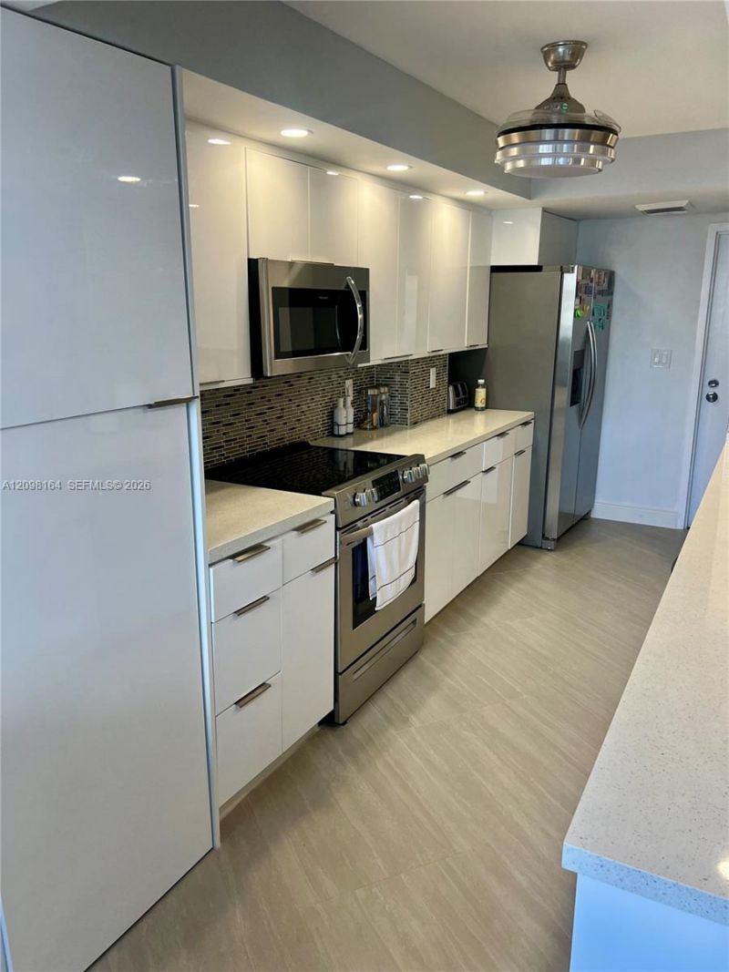 100 Golden Isles Dr , Unit 205, Hallandale Beach, FL 33009 Photo