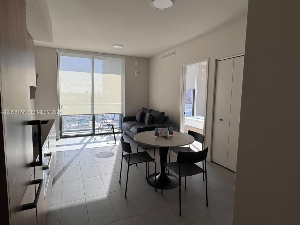 121 NE 5th St , Unit 1913, Miami, FL 33132 Photo