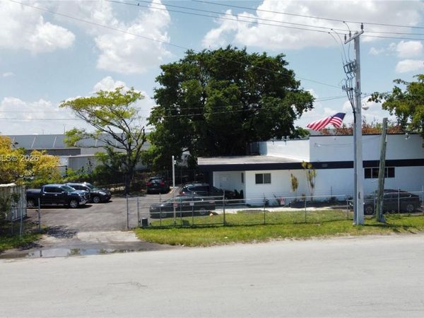 6500 NW 35th Ave , Miami, FL 33147