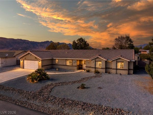720 Indian Wells Court , Pahrump, NV 89060