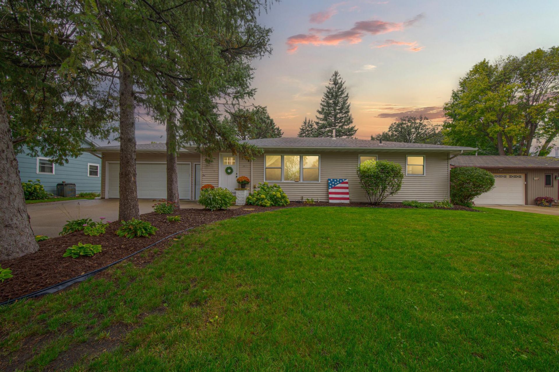 1801 Sunray Avenue, Mankato, MN 56001 Main Photo