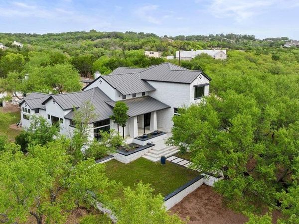 4018 Bee Creek RD, Spicewood, TX 78669
