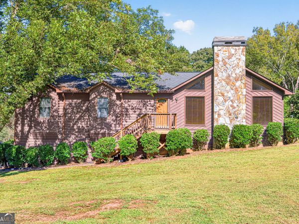 4162 Wrexham Drive, Snellville, GA 30039
