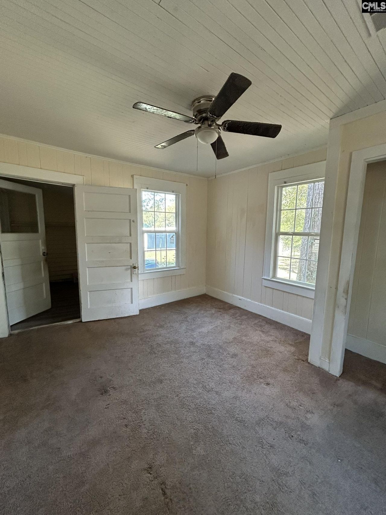 1702 Duke Street Photo 13