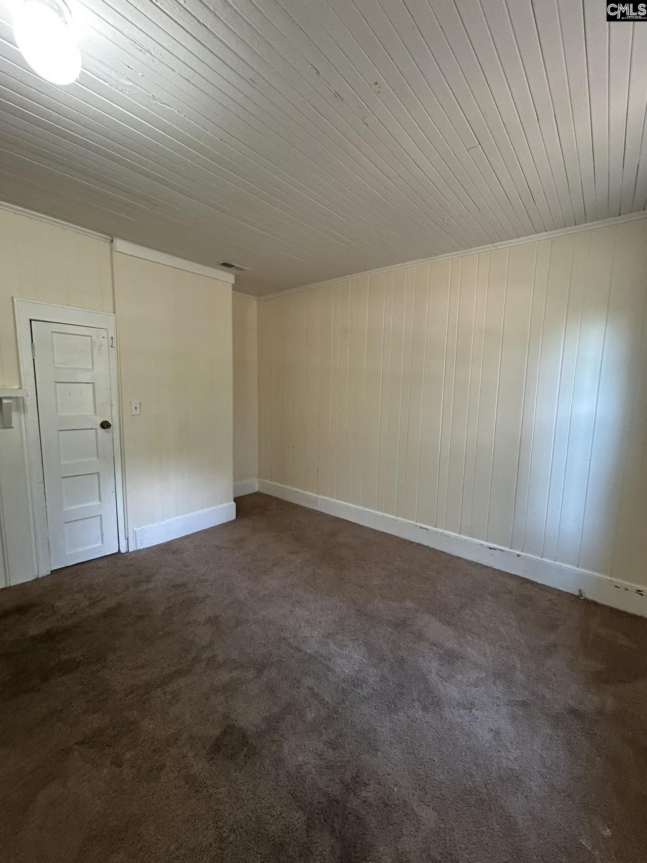 1702 Duke Street Photo 17