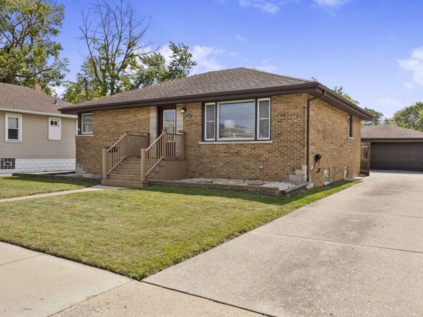 3427 Adams Street , Lansing, IL 60438