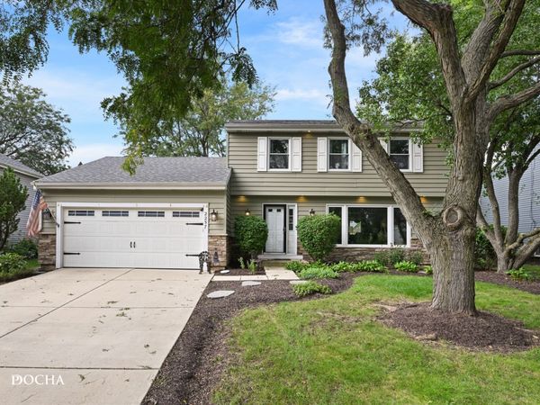 2257 Woodland Circle , Naperville, IL 60565
