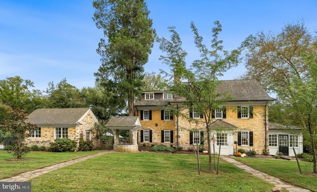 106 MULBERRY LANE, MEDIA, PA 19063