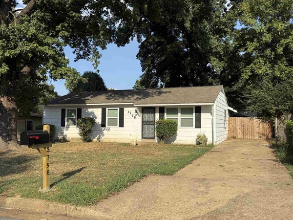 3798 GLENBUREE ST, Memphis, TN 38109