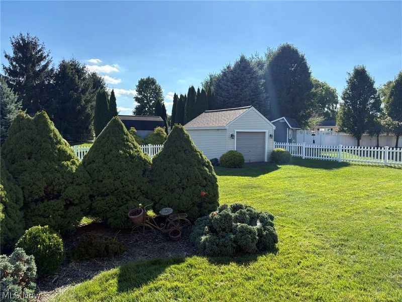 203 Rivers Edge Drive , Amherst, OH 44001 Photo 22