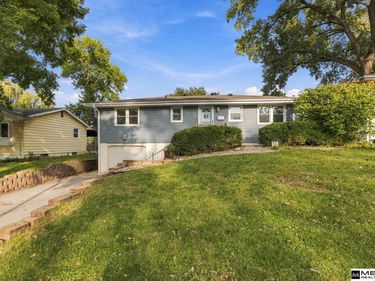 2317 S 123 Street, Omaha, NE 68144