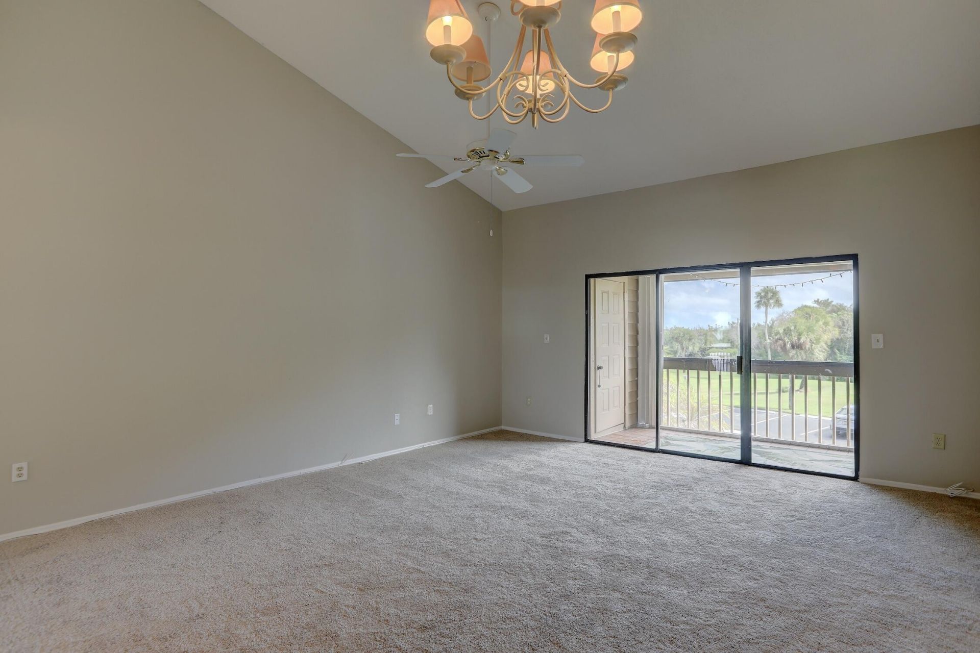 5685 Marina Drive, Unit 4, Sebastian, FL 32958 Photo