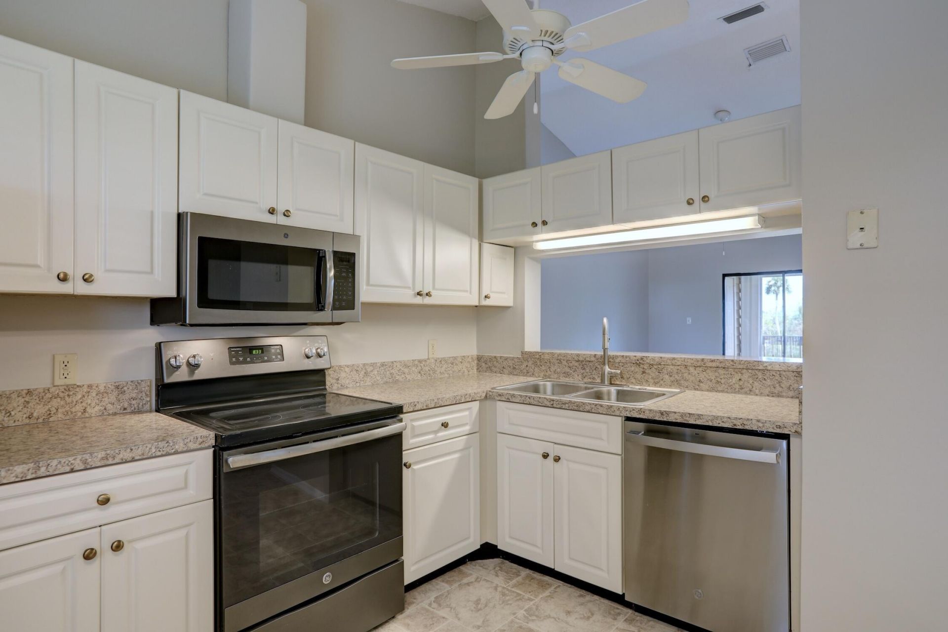 5685 Marina Drive, Unit 4, Sebastian, FL 32958 Photo