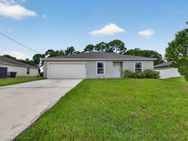 3918 SW BRUNSWICK Street, Port St. Lucie, FL 34953