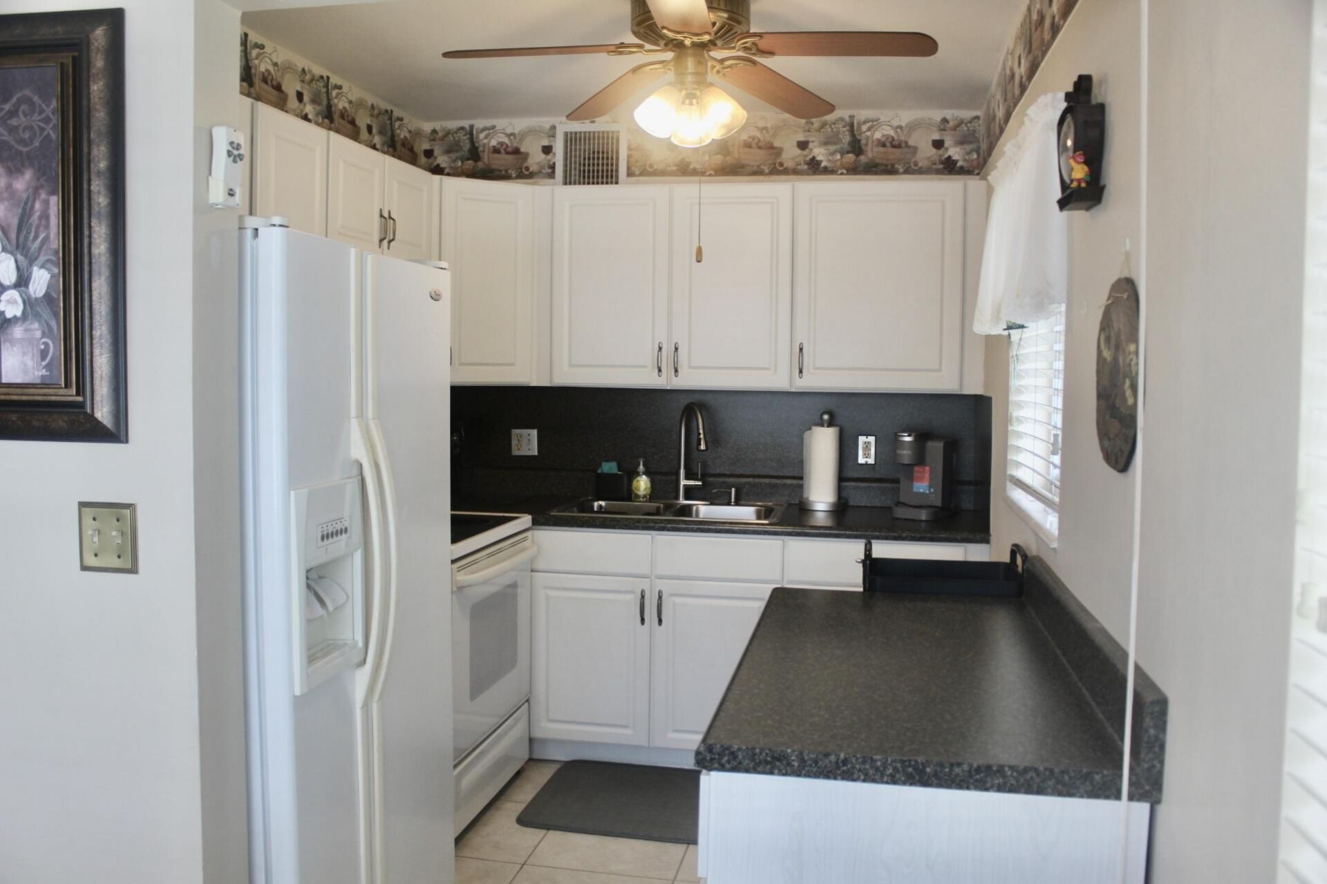 2440 Lake Osborne Drive, Unit 105, Lake Worth Beach, FL 33461 Photo