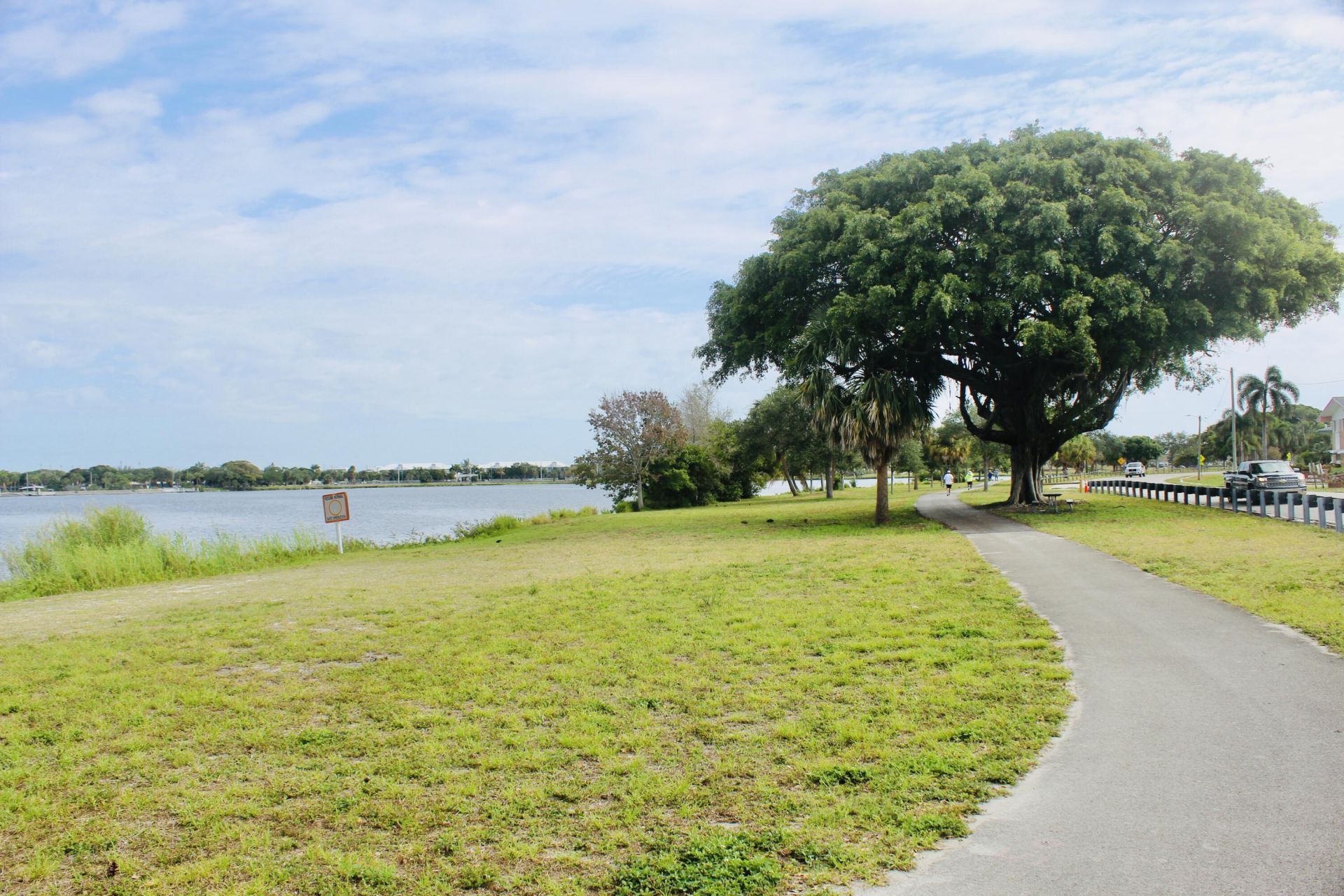 2440 Lake Osborne Drive, Unit 105, Lake Worth Beach, FL 33461 Photo