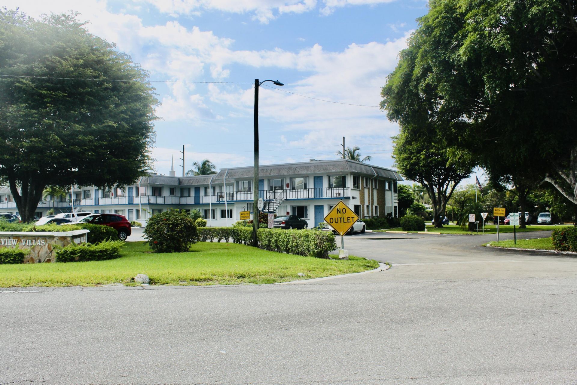 2440 Lake Osborne Drive, Unit 105, Lake Worth Beach, FL 33461 Photo
