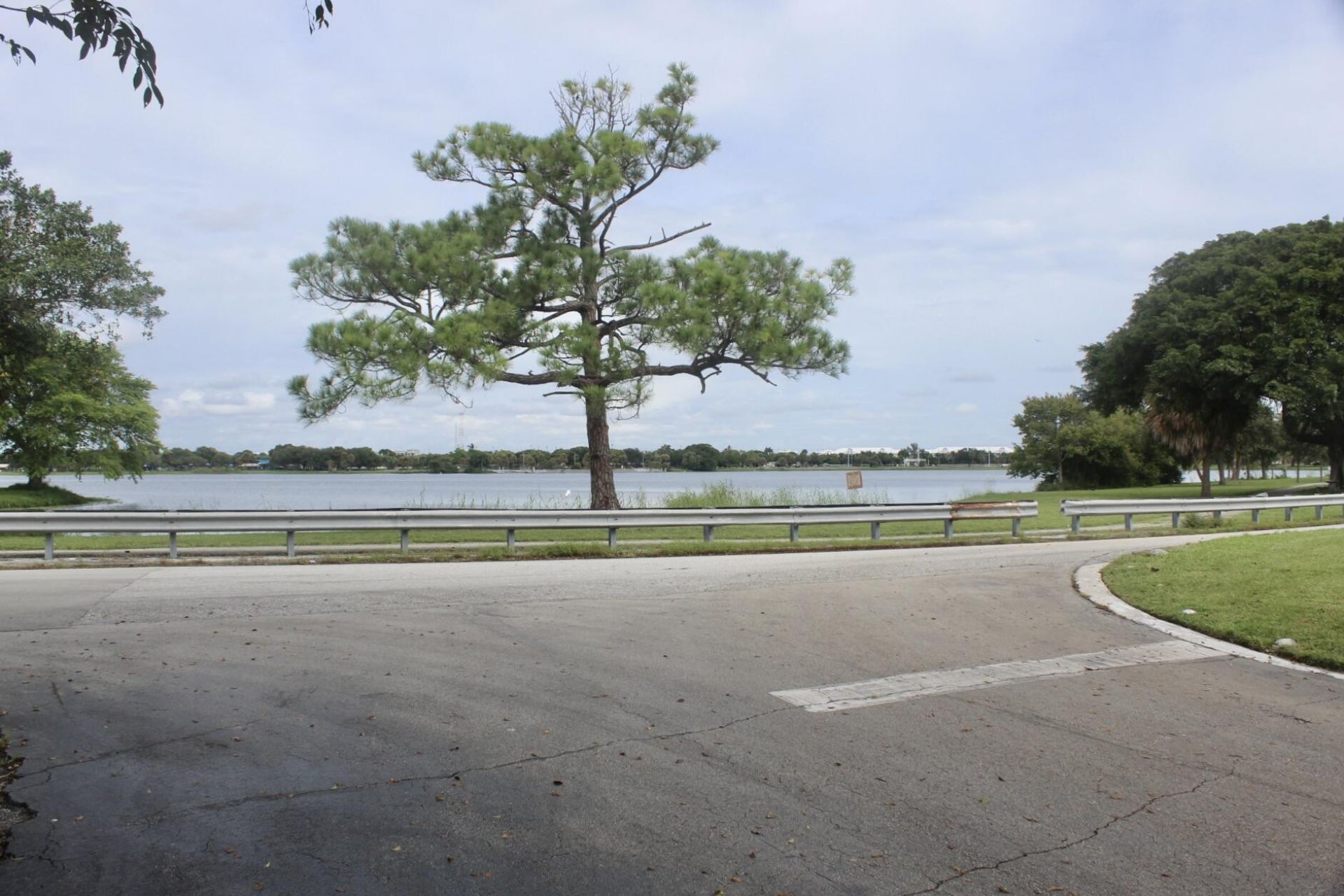 2440 Lake Osborne Drive, Unit 105, Lake Worth Beach, FL 33461 Photo