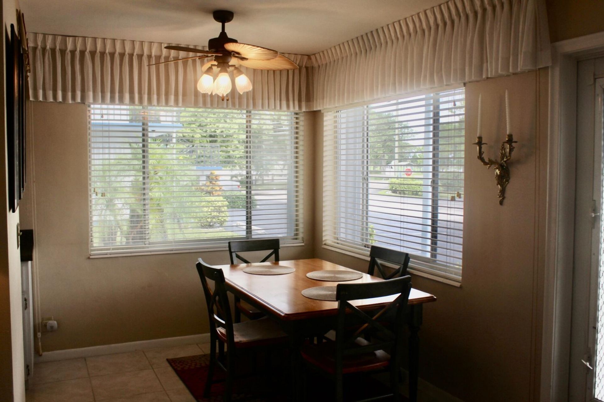 2440 Lake Osborne Drive, Unit 105, Lake Worth Beach, FL 33461 Photo