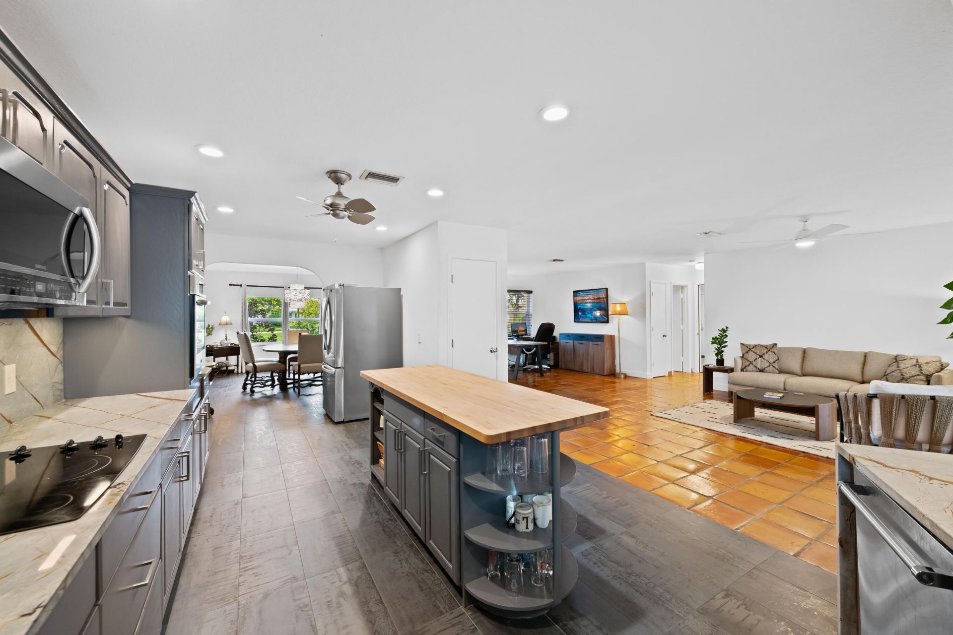 2108 NE 24th Street, Wilton Manors, FL 33305 Photo