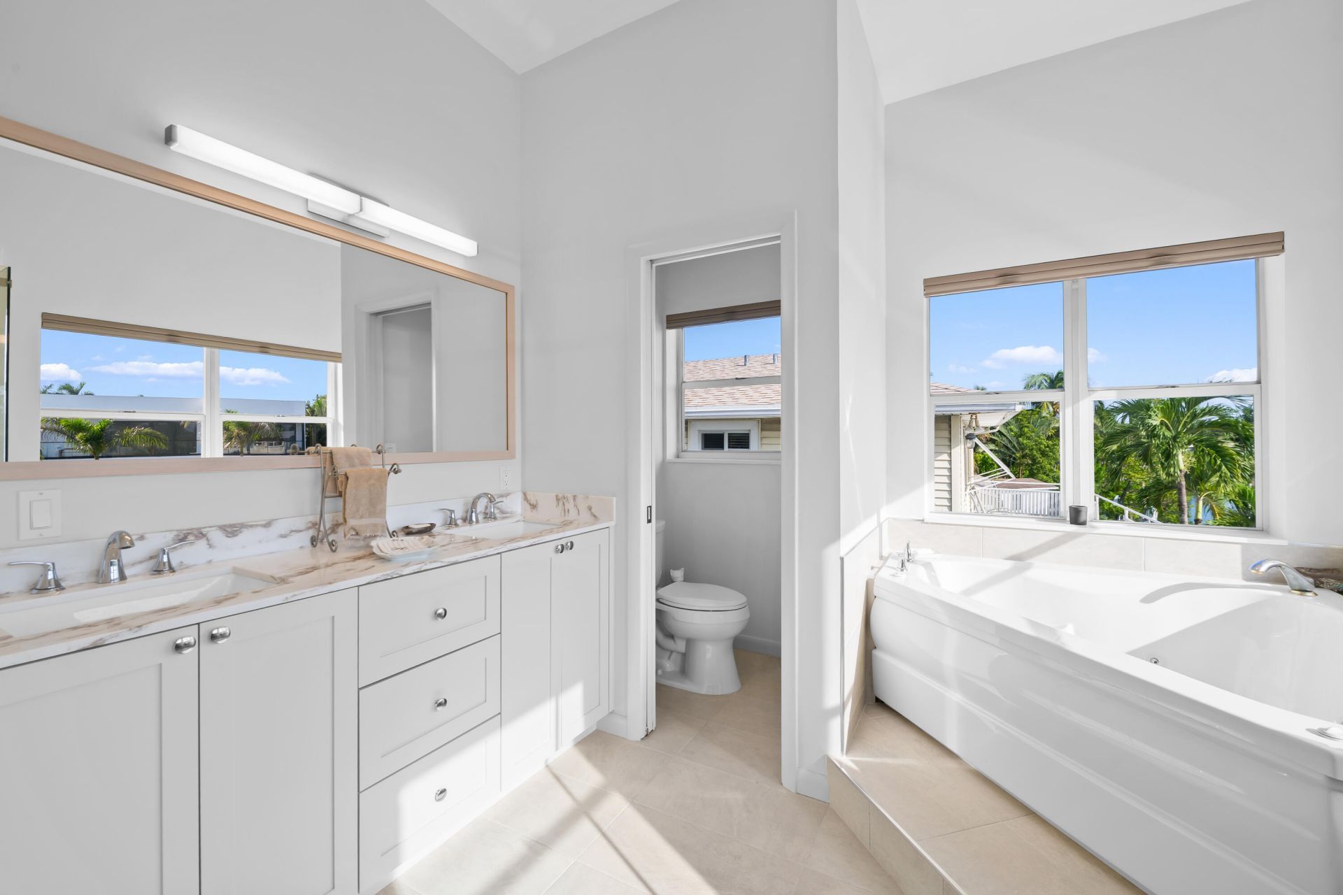 2108 NE 24th Street, Wilton Manors, FL 33305 Photo
