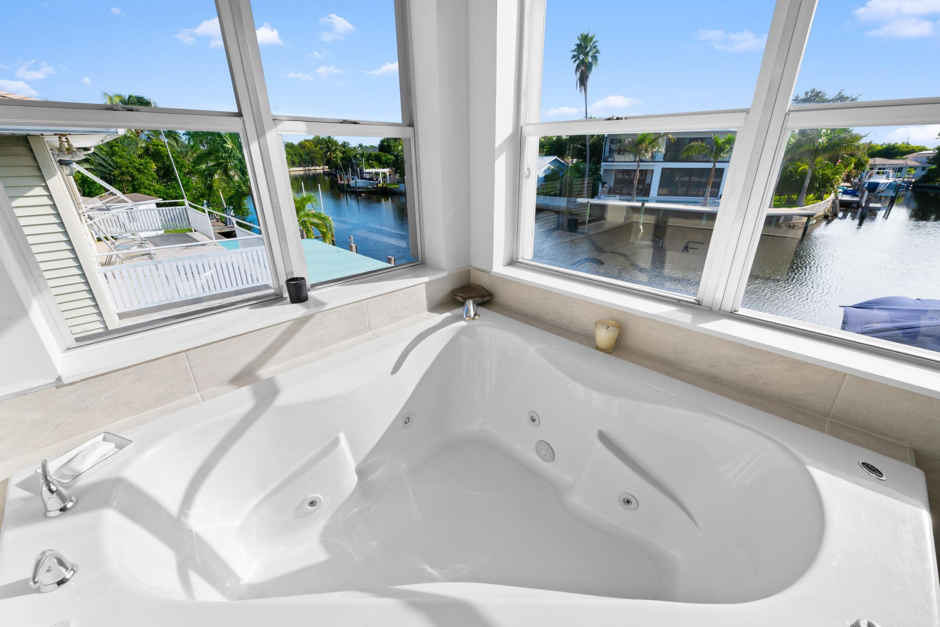 2108 NE 24th Street, Wilton Manors, FL 33305 Photo