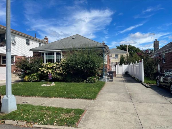 7625 250th Street, Bellerose, NY 11426