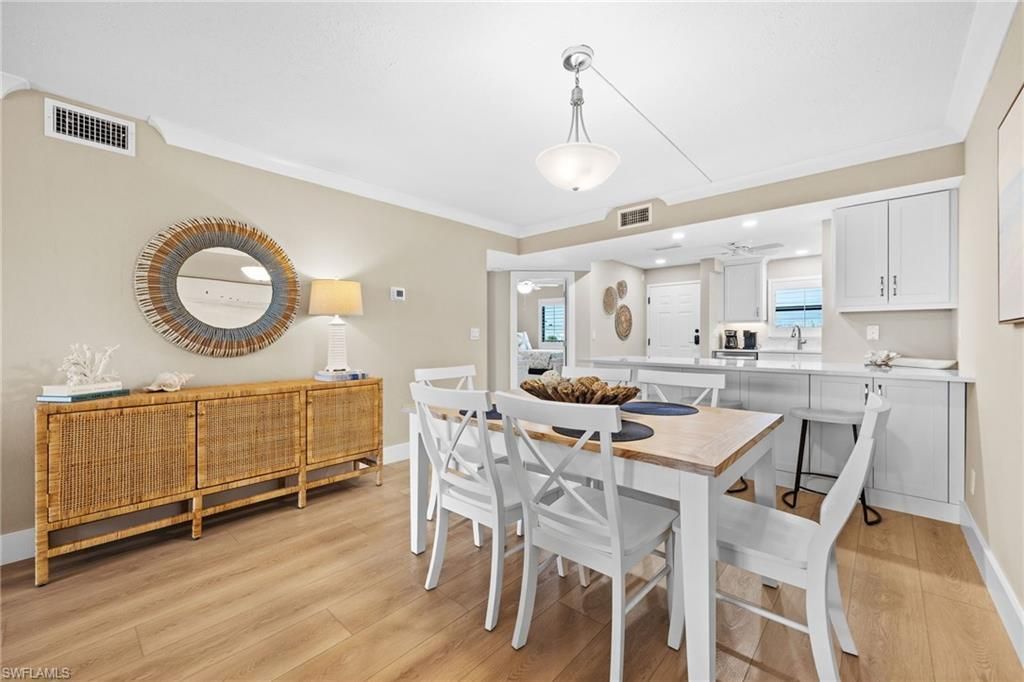2737 W Gulf Dr, Unit 225, Sanibel, FL 33957 Photo