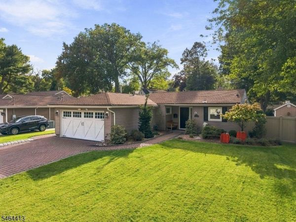 59 Eagle Dr, Emerson, NJ 07630