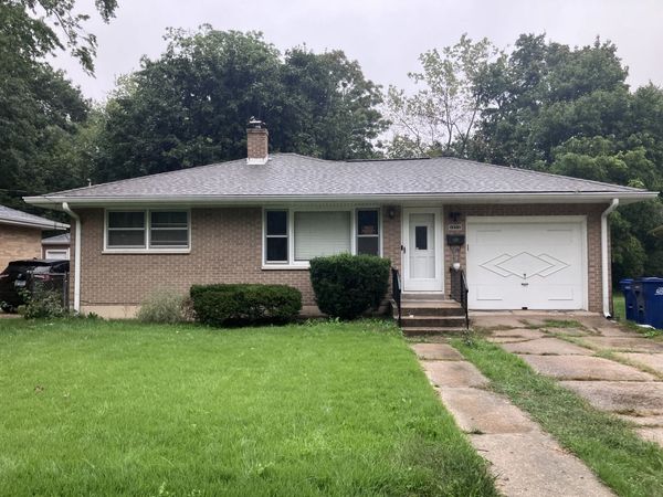 1333 Eastview Drive, Waukegan, IL 60085