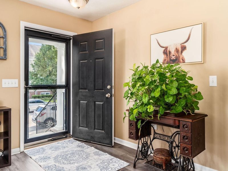 6358 Needletail Road, Unit 27, Columbus, OH 43230 Photo 4